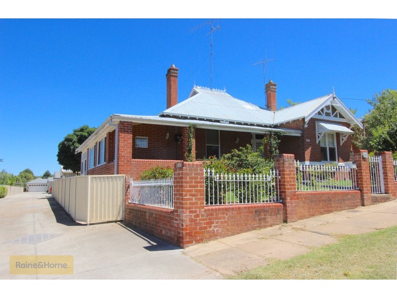 248 Piper Street, Bathurst NSW 2795