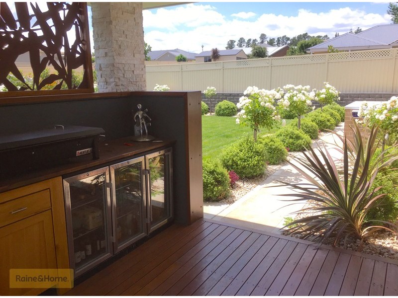 11 Tweed Parade, Kelso NSW 2795