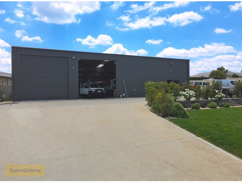 11 Tweed Parade, Kelso NSW 2795