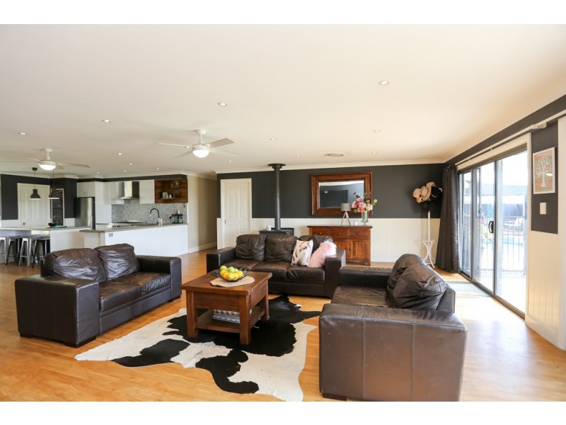 63 Blue Ridge Drive, White Rock NSW 2795