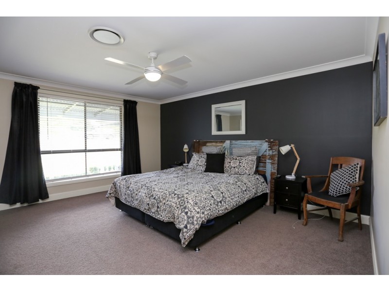 63 Blue Ridge Drive, White Rock NSW 2795
