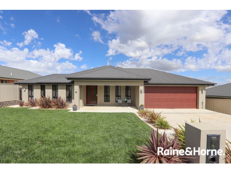4 Keane Drive, Kelso NSW 2795