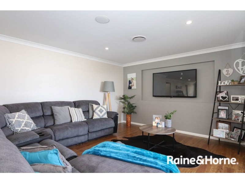 4 Keane Drive, Kelso NSW 2795