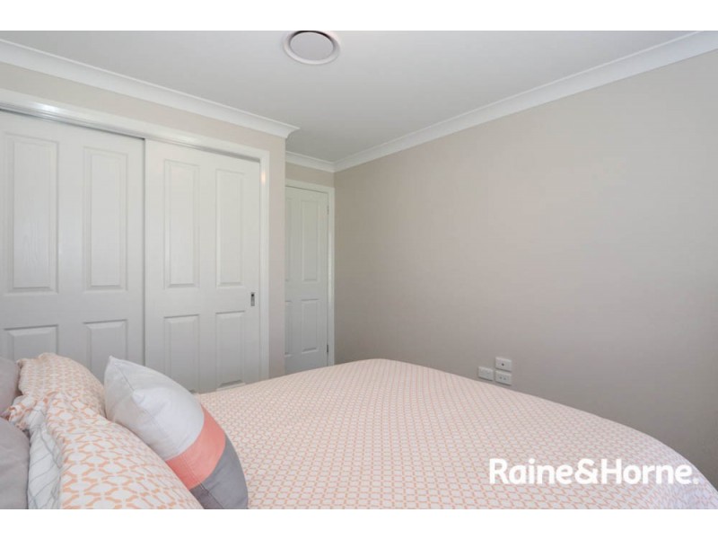 4 Keane Drive, Kelso NSW 2795