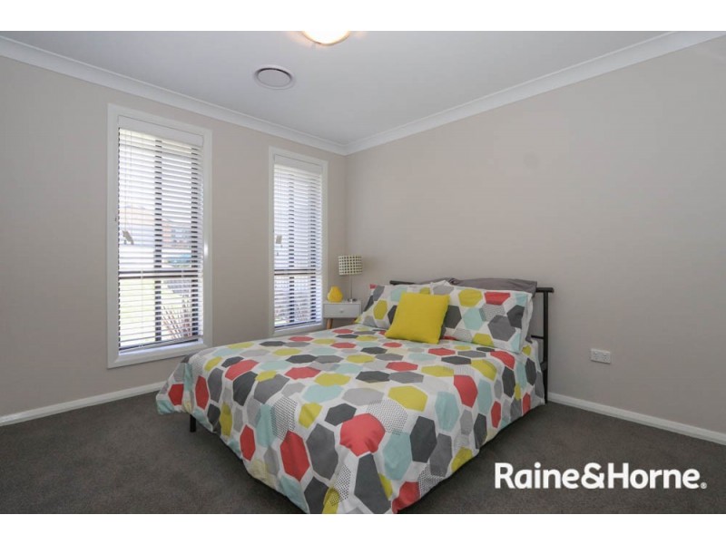 4 Keane Drive, Kelso NSW 2795