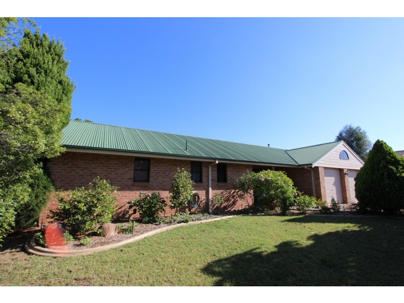 15 Jagoe Drive, Kelso NSW 2795