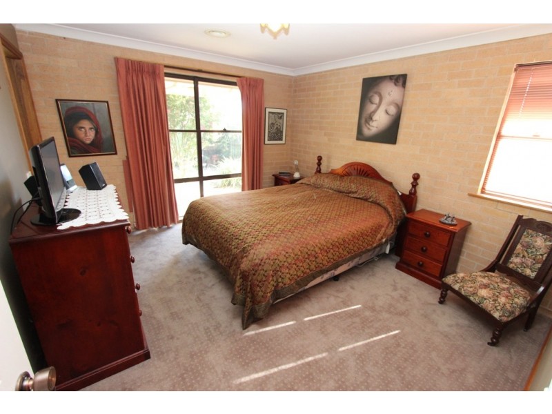 15 Jagoe Drive, Kelso NSW 2795