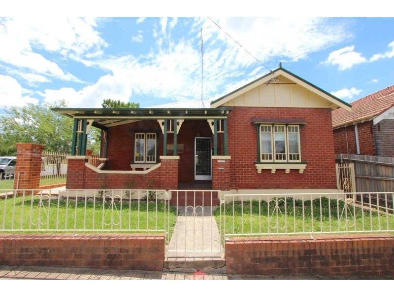 157 William St, Bathurst NSW 2795