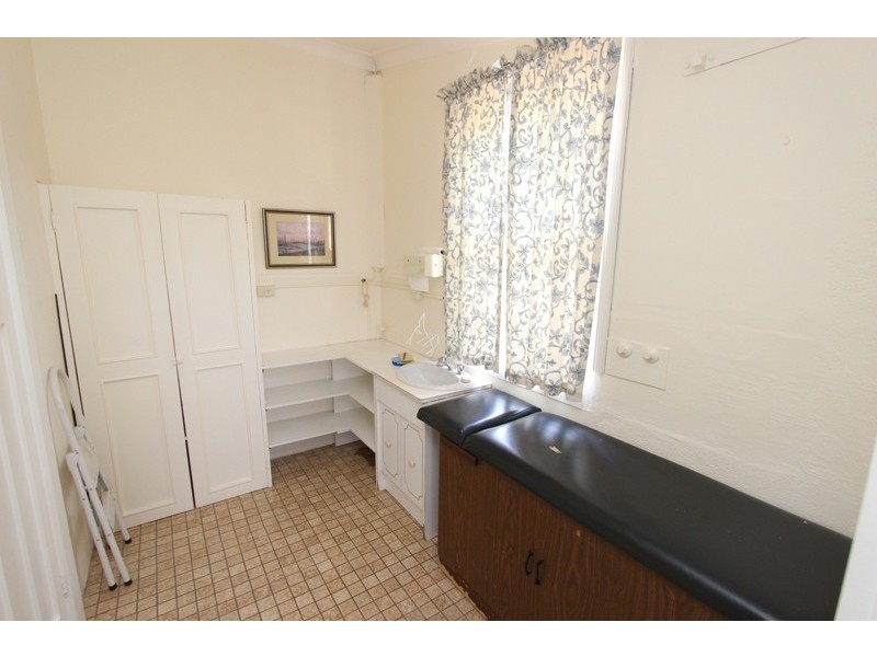 157 William St, Bathurst NSW 2795