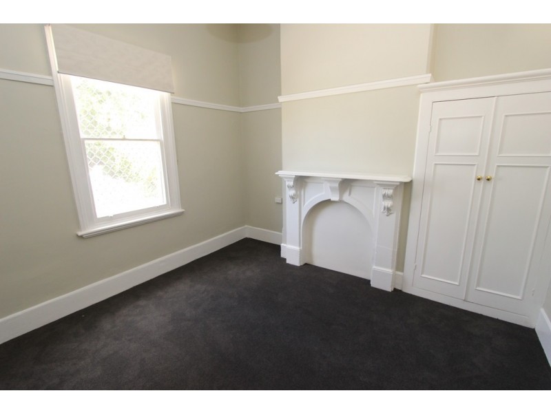 167 Rocket Street, Bathurst NSW 2795