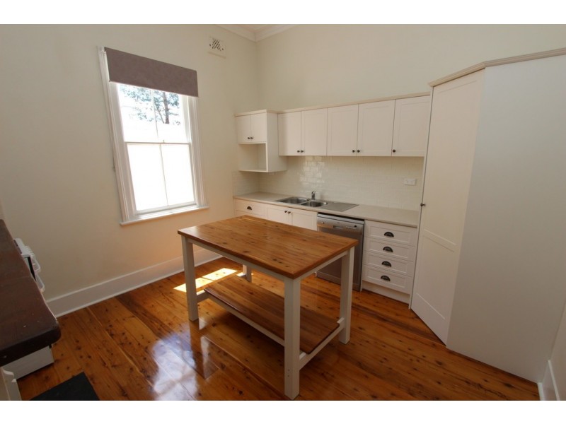 167 Rocket Street, Bathurst NSW 2795