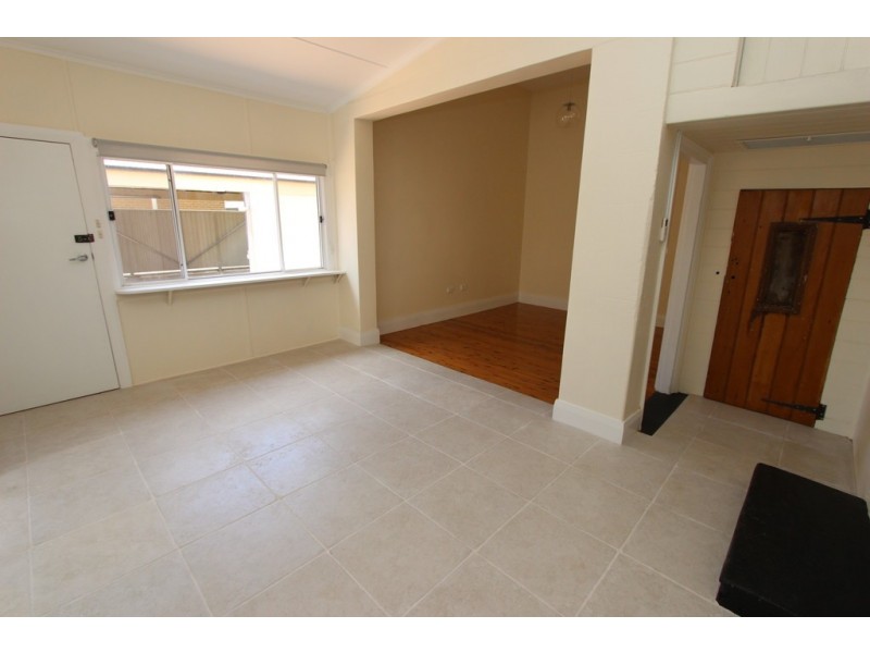 167 Rocket Street, Bathurst NSW 2795