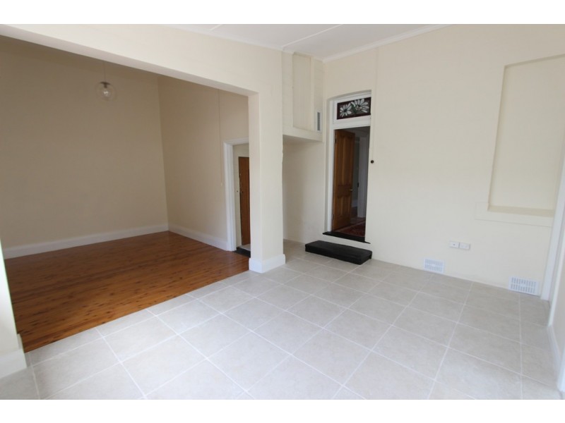 167 Rocket Street, Bathurst NSW 2795