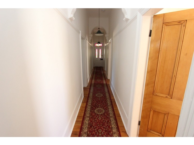 167 Rocket Street, Bathurst NSW 2795