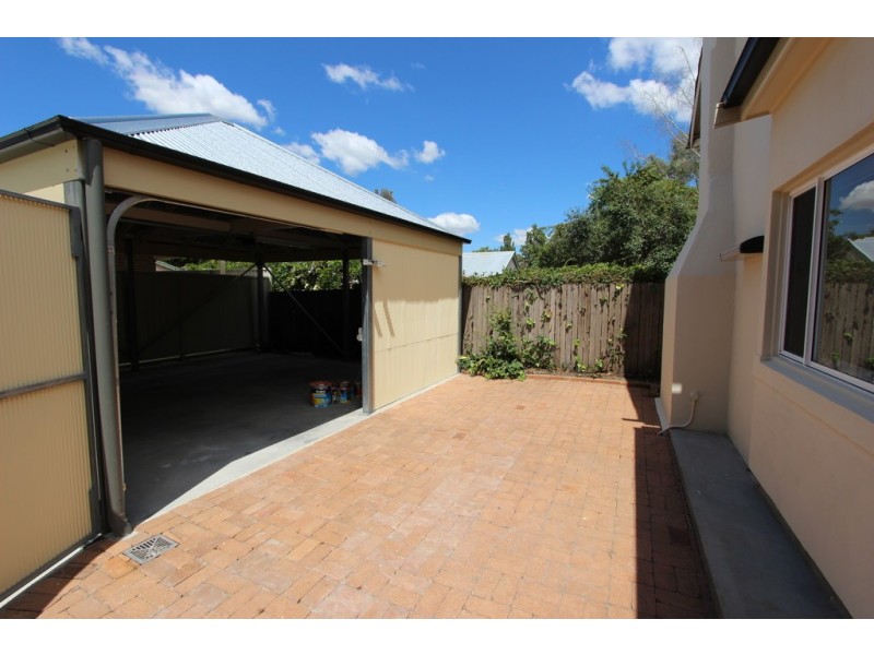 167 Rocket Street, Bathurst NSW 2795