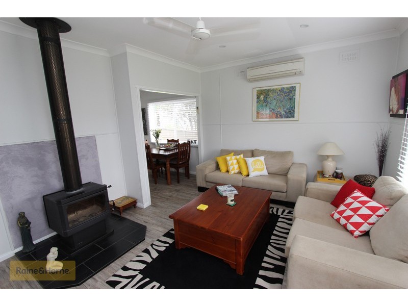1 Lewins Street, South Bathurst NSW 2795