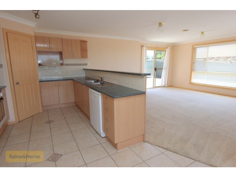 8 Clifton Court, Kelso NSW 2795