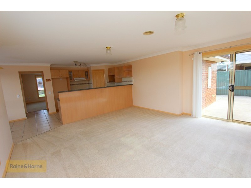 8 Clifton Court, Kelso NSW 2795