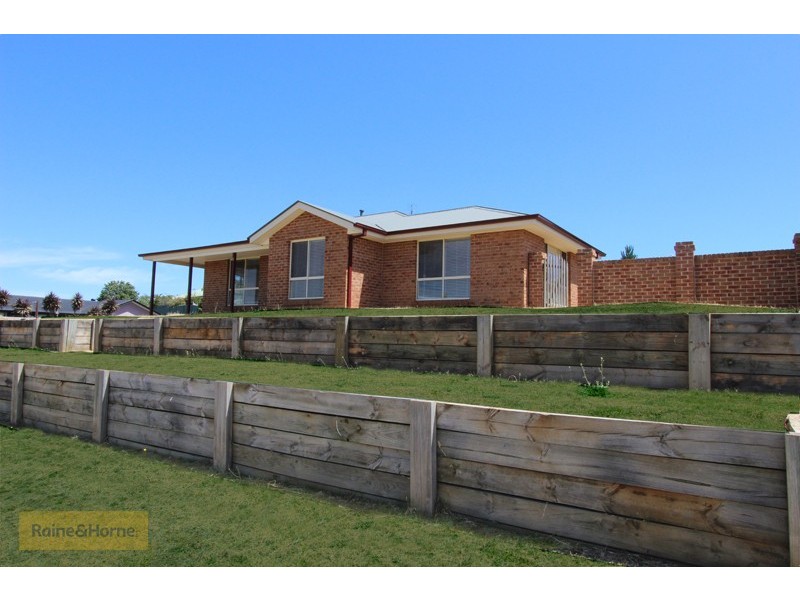 8 Clifton Court, Kelso NSW 2795