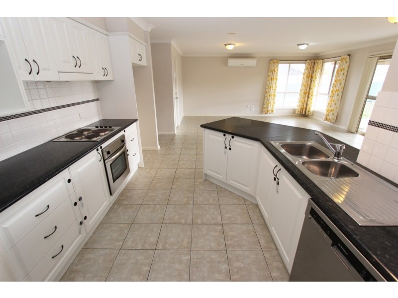 3 Ecrates Place, Kelso NSW 2795