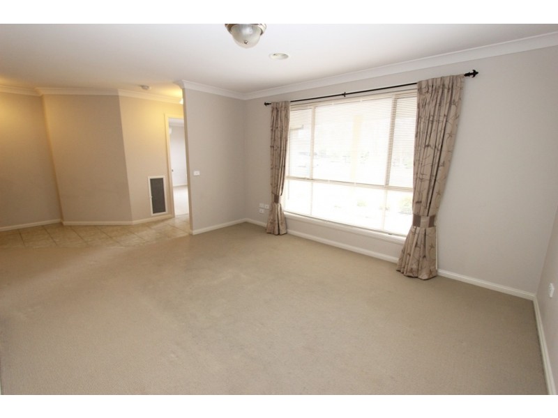 3 Ecrates Place, Kelso NSW 2795