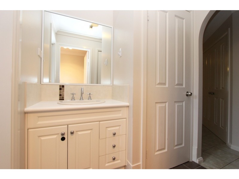 3 Ecrates Place, Kelso NSW 2795