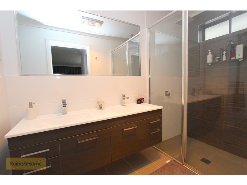 17 Mendel Drive, Kelso NSW 2795