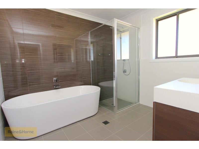 17 Mendel Drive, Kelso NSW 2795