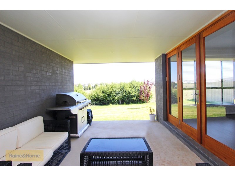 17 Mendel Drive, Kelso NSW 2795