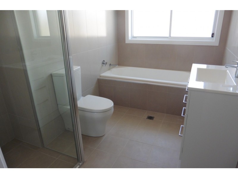 1 Byrne Close, Bathurst NSW 2795