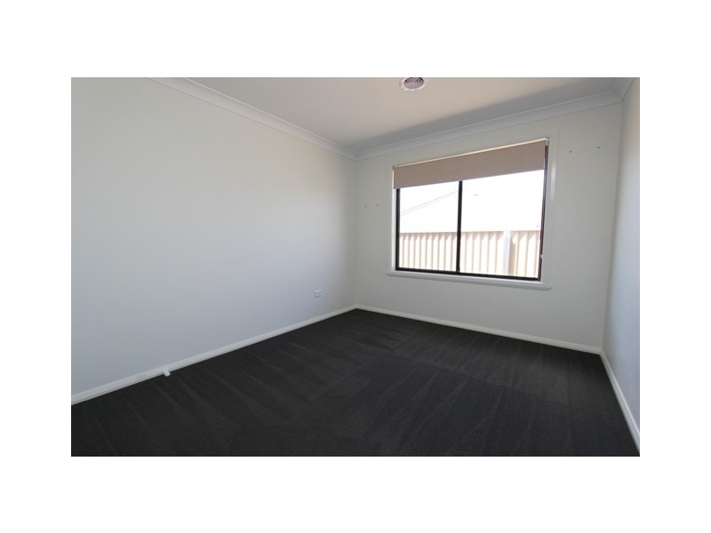 28 Amber Close, Kelso NSW 2795