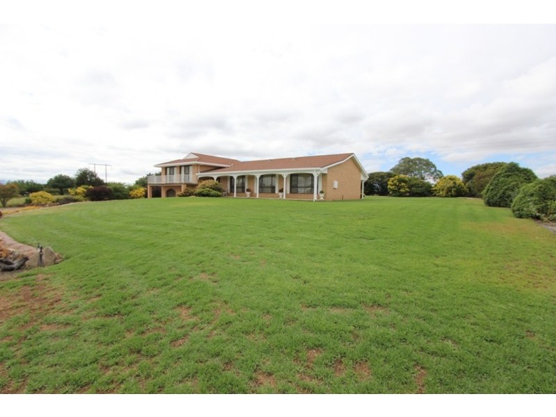 34 Woodside Drive, Mount Rankin NSW 2795