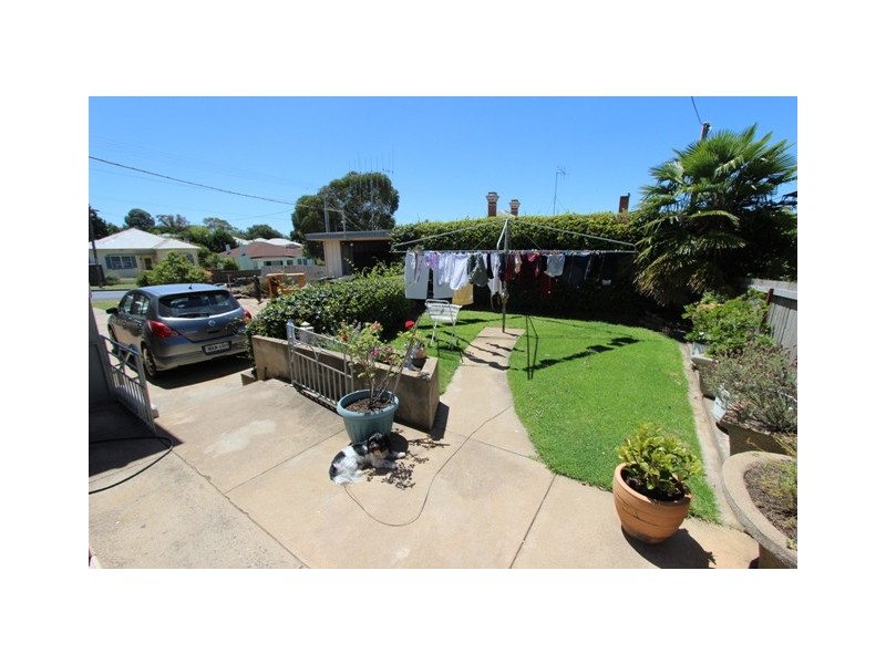 33 Brilliant St, Bathurst NSW 2795