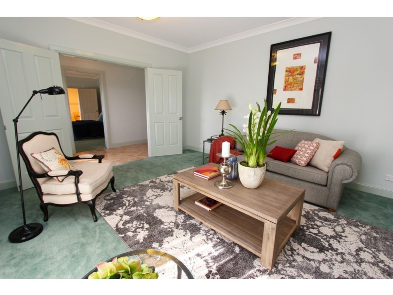 171 Blue Ridge Drive, White Rock NSW 2795