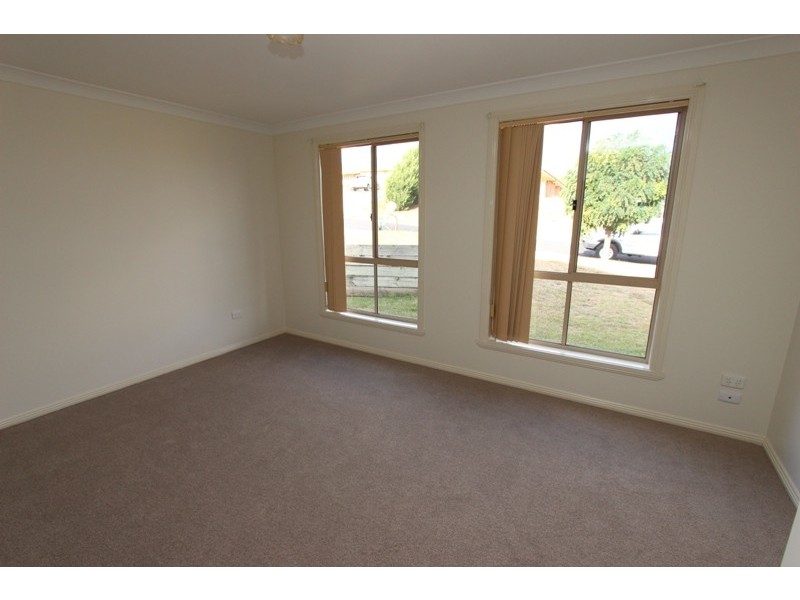 50 Halfpenny Drive, Kelso NSW 2795