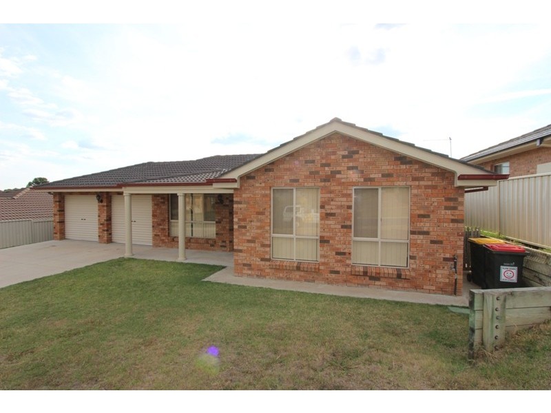 50 Halfpenny Drive, Kelso NSW 2795