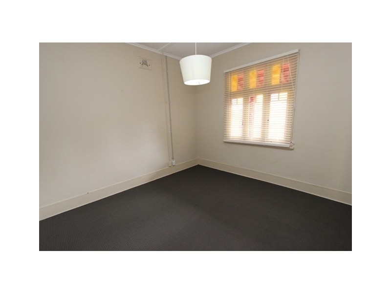 65 Rocket Street, Bathurst NSW 2795