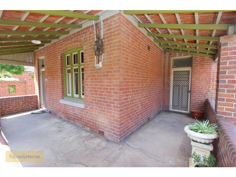 65 Rocket Street, Bathurst NSW 2795