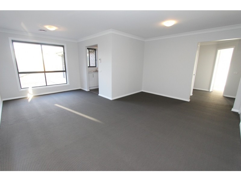 10a Grimes Street, Windradyne NSW 2795