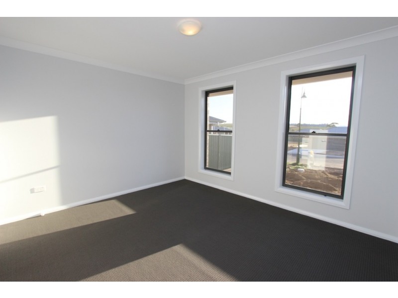 10a Grimes Street, Windradyne NSW 2795