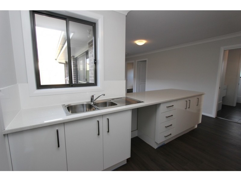 10a Grimes Street, Windradyne NSW 2795