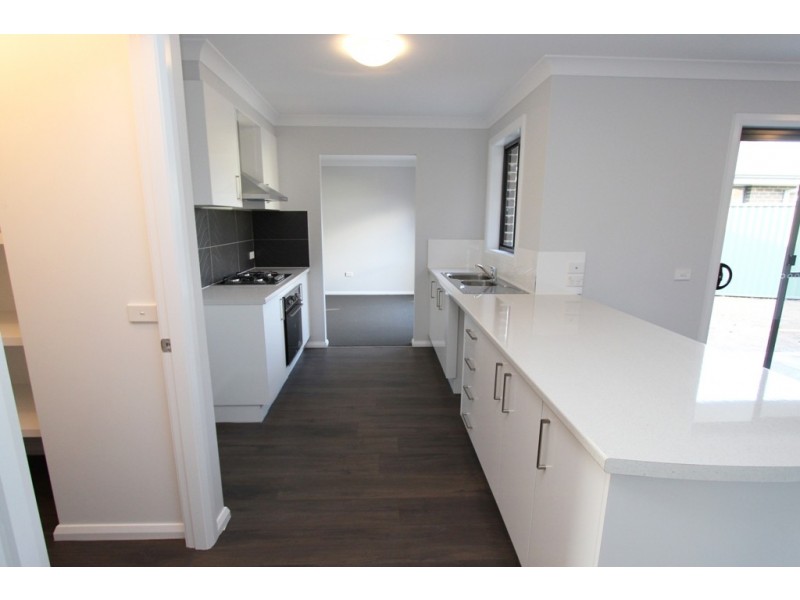 10a Grimes Street, Windradyne NSW 2795