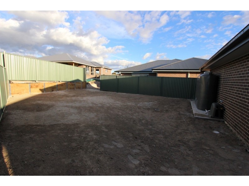 10a Grimes Street, Windradyne NSW 2795