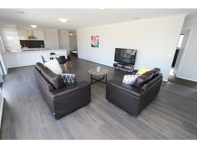 10 Grimes Street, Windradyne NSW 2795