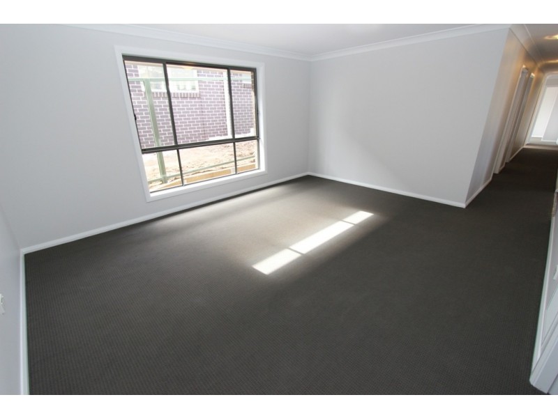 10 Grimes Street, Windradyne NSW 2795