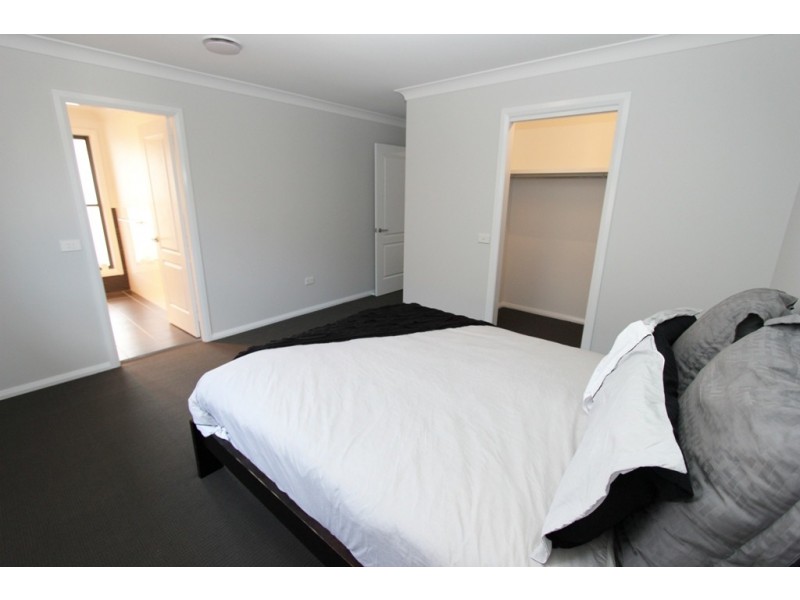 10 Grimes Street, Windradyne NSW 2795