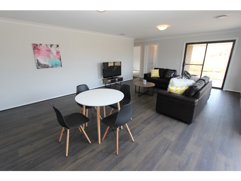 10 Grimes Street, Windradyne NSW 2795