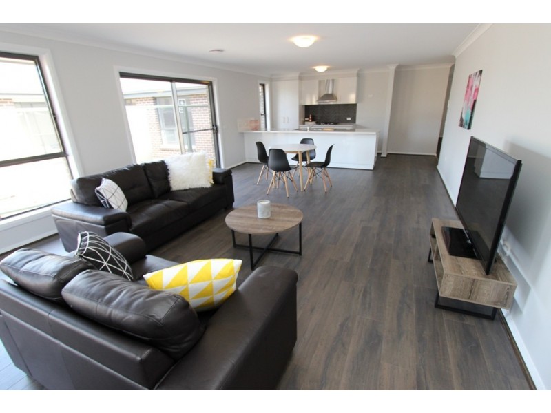 10 Grimes Street, Windradyne NSW 2795