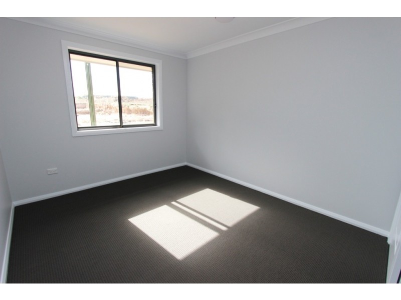 10 Grimes Street, Windradyne NSW 2795