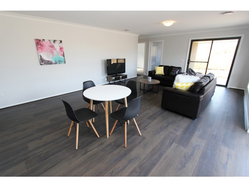 10 Grimes Street, Windradyne NSW 2795